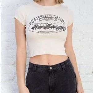 Brandy Melville Ashlyn Yellowstone Valley Top